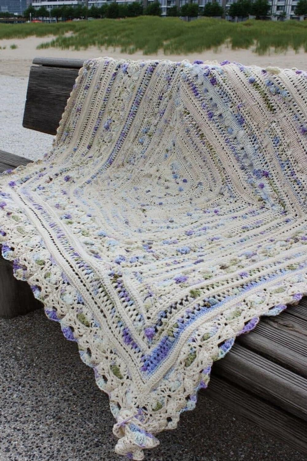 Delicate Lace Border
