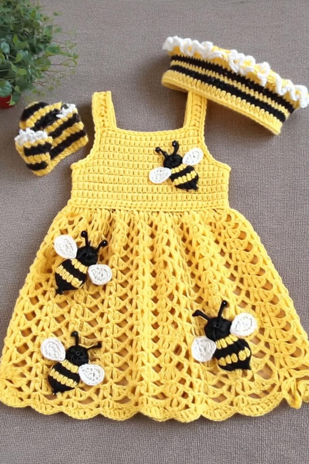 Adorable Bee-Themed Ensemble