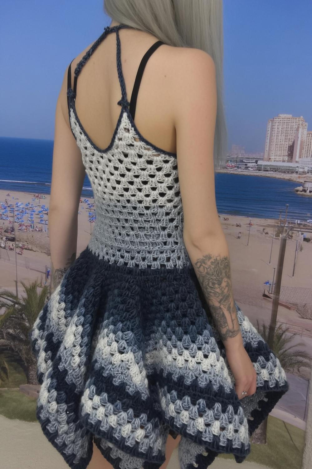 Monochrome Wave Magic