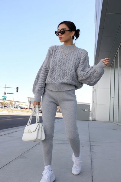 16. Cute Outfits 2026 with Monochrome Gray Knit Set