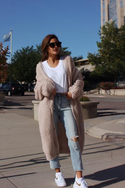 2. Cozy Outfit Inspo For School with Oversized Cardigan