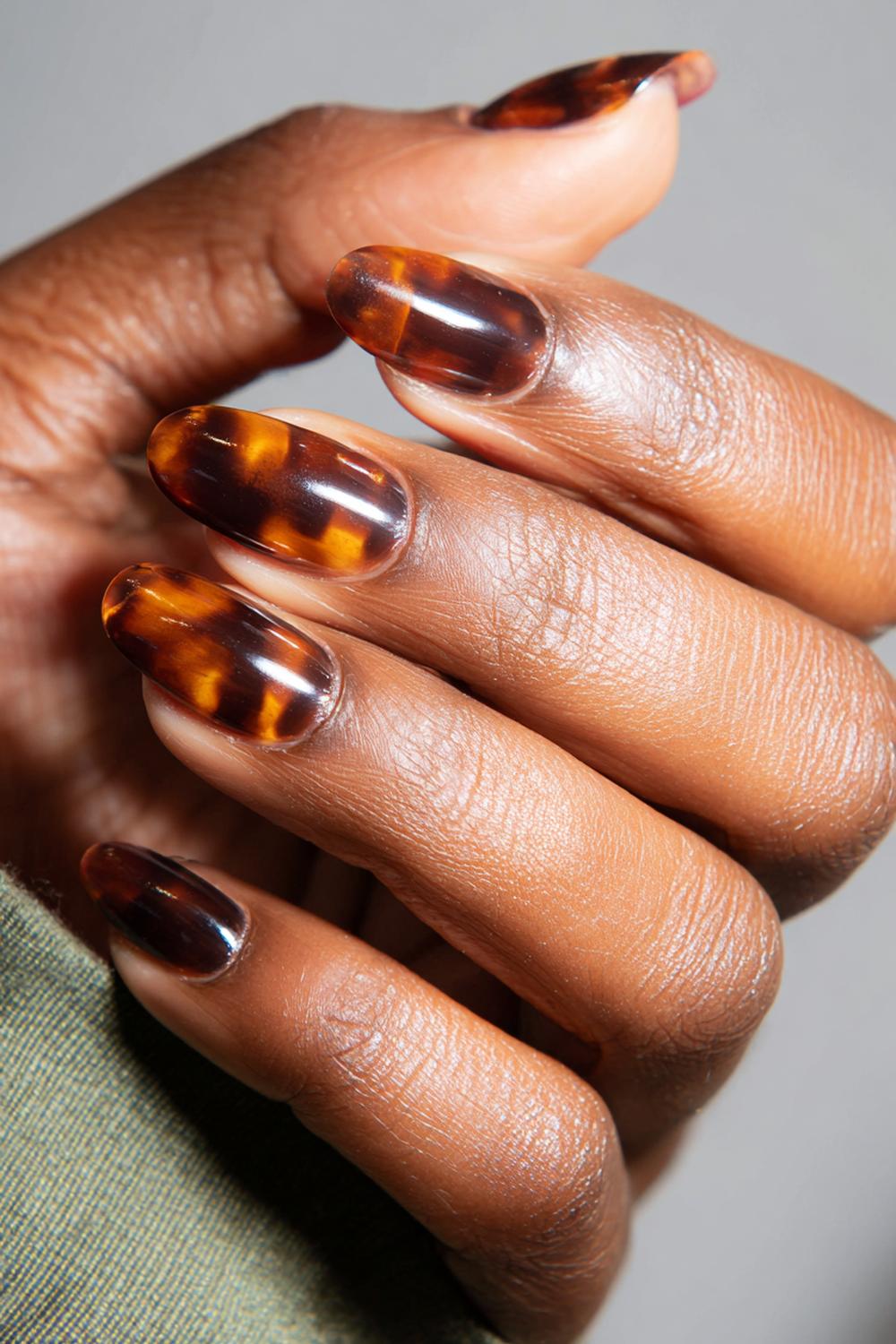 28. Tortoiseshell Nail For Dark Skin with Amber and Black Depth