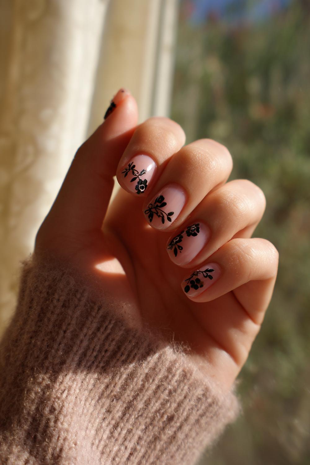 26. Nails Inspiration Design: Black Outline Florals on Sheer Blush Base