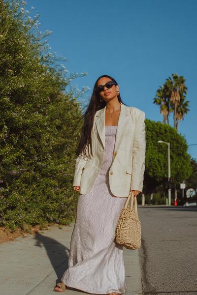 19. Old money outfits 2026 with a ribbed maxi dress and a linen blazer