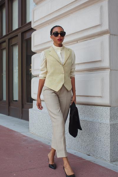5. Old money outfits 2026 in Chic Business Casual with a tailored vest set