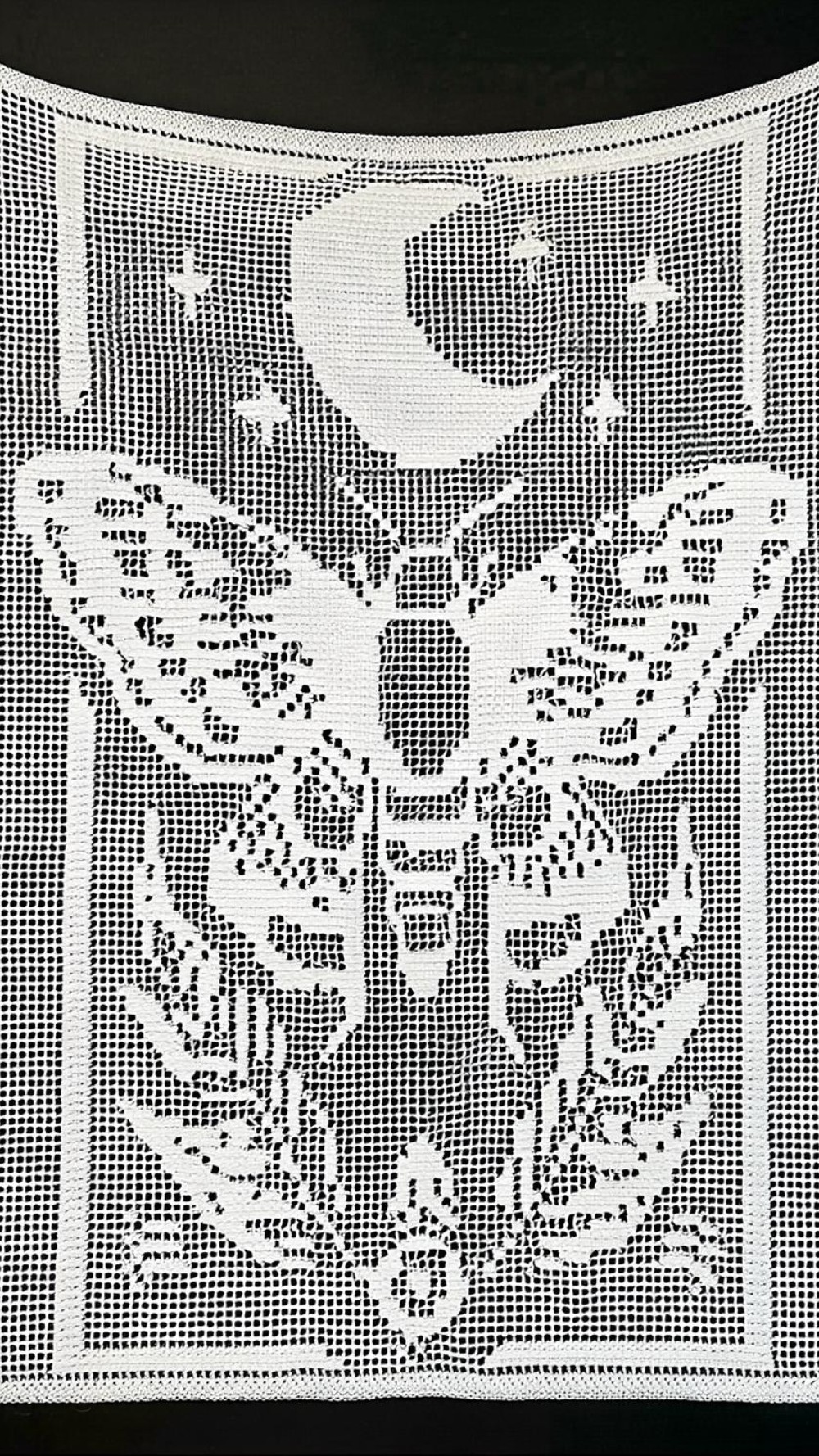 Graceful Bird Motif