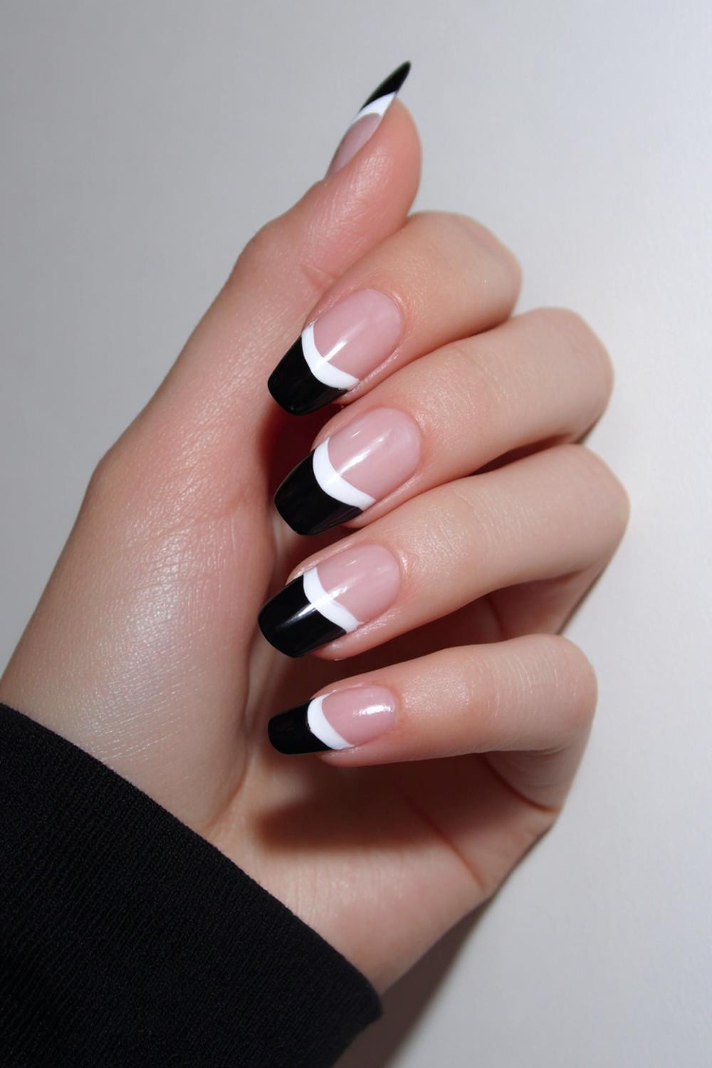 Nail Swag - Nails Black And White Chevron Trend