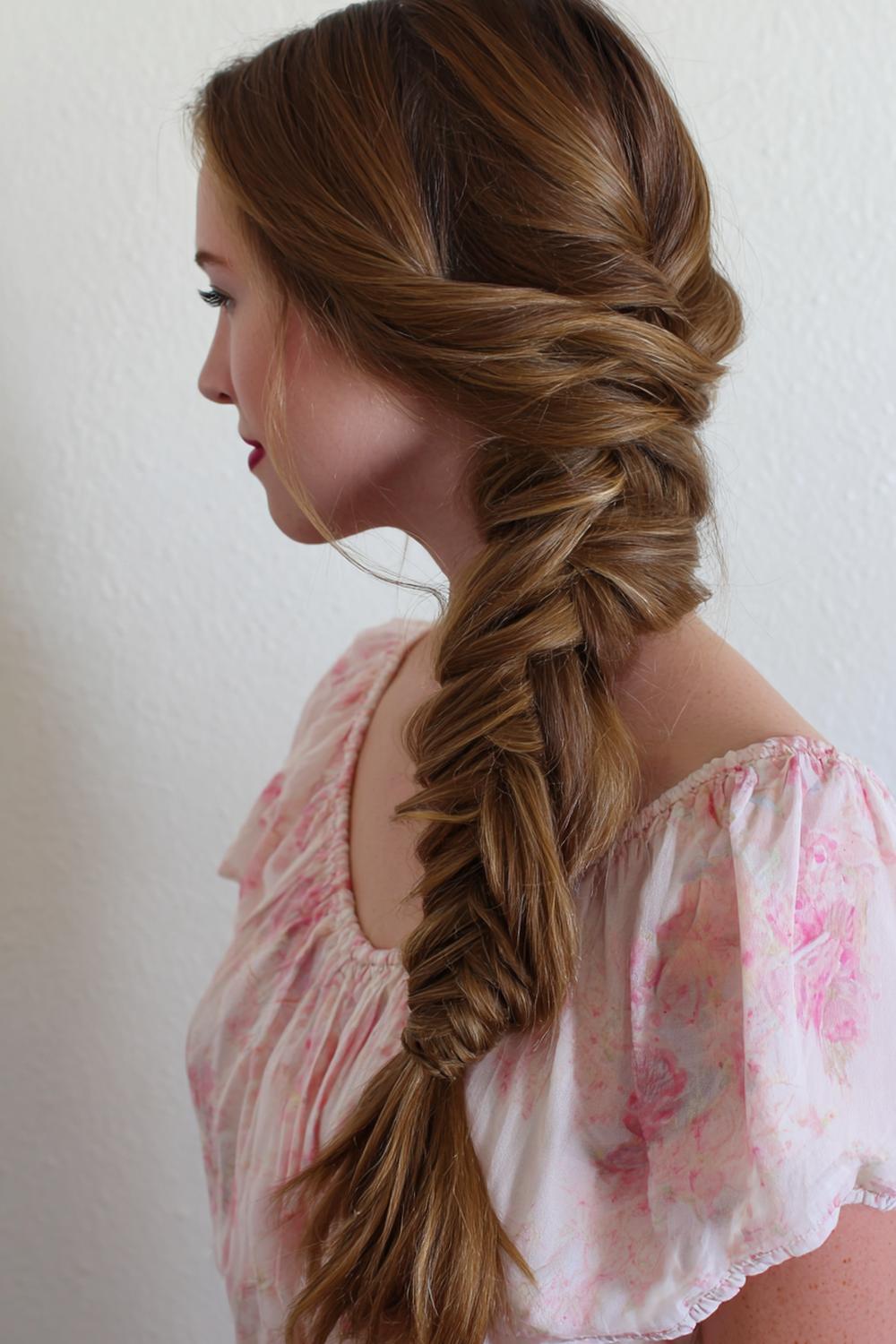 10. Quick Braided Hairstyles: Messy Fishtail Side Braid