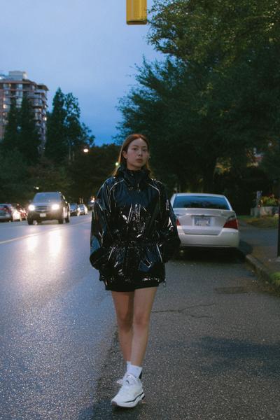 5. Glossy Nylon Windbreaker Y2K Outfit for Rainy Streets